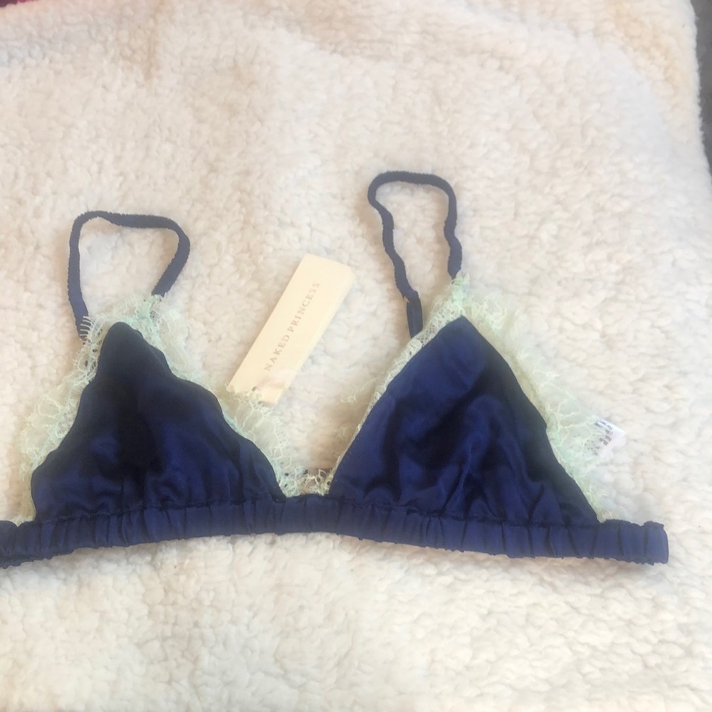 Naked princess Lila bralette